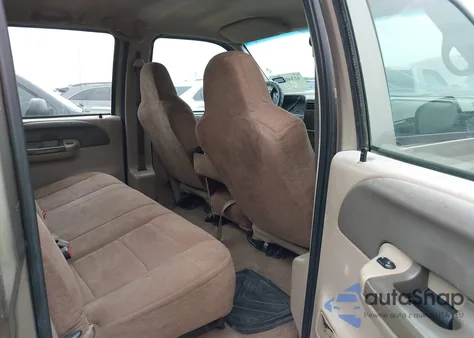 2002 Ford F-250 Lariat/Xl/Xlt из США, поврежденный, VIN 1FTNW20L32EB14395